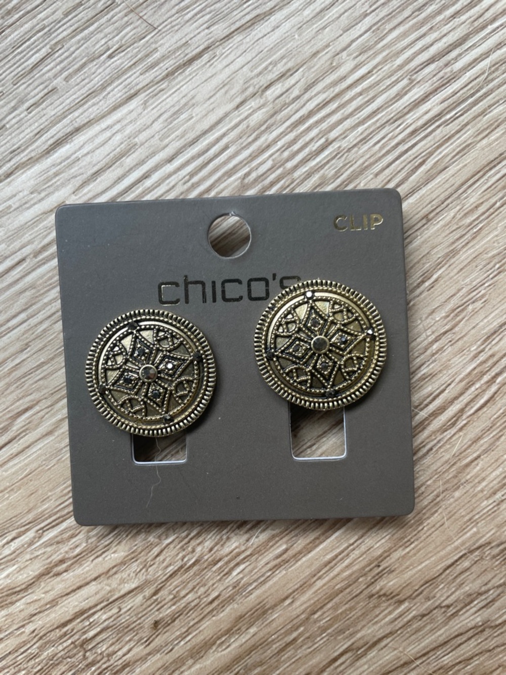 NWT Chico's Mixed Metallic and Pearl Clip-On Earrings - Picture 5 of 5